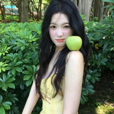 摇曳露营 海报